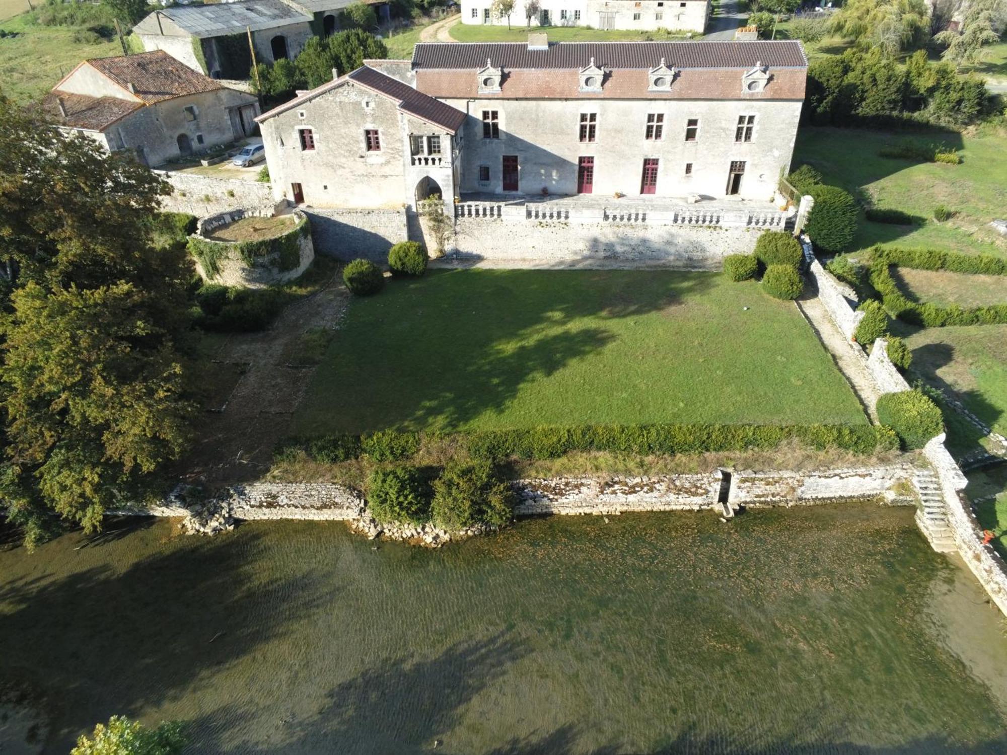 Chateau De Cibioux Surin  Exterior foto